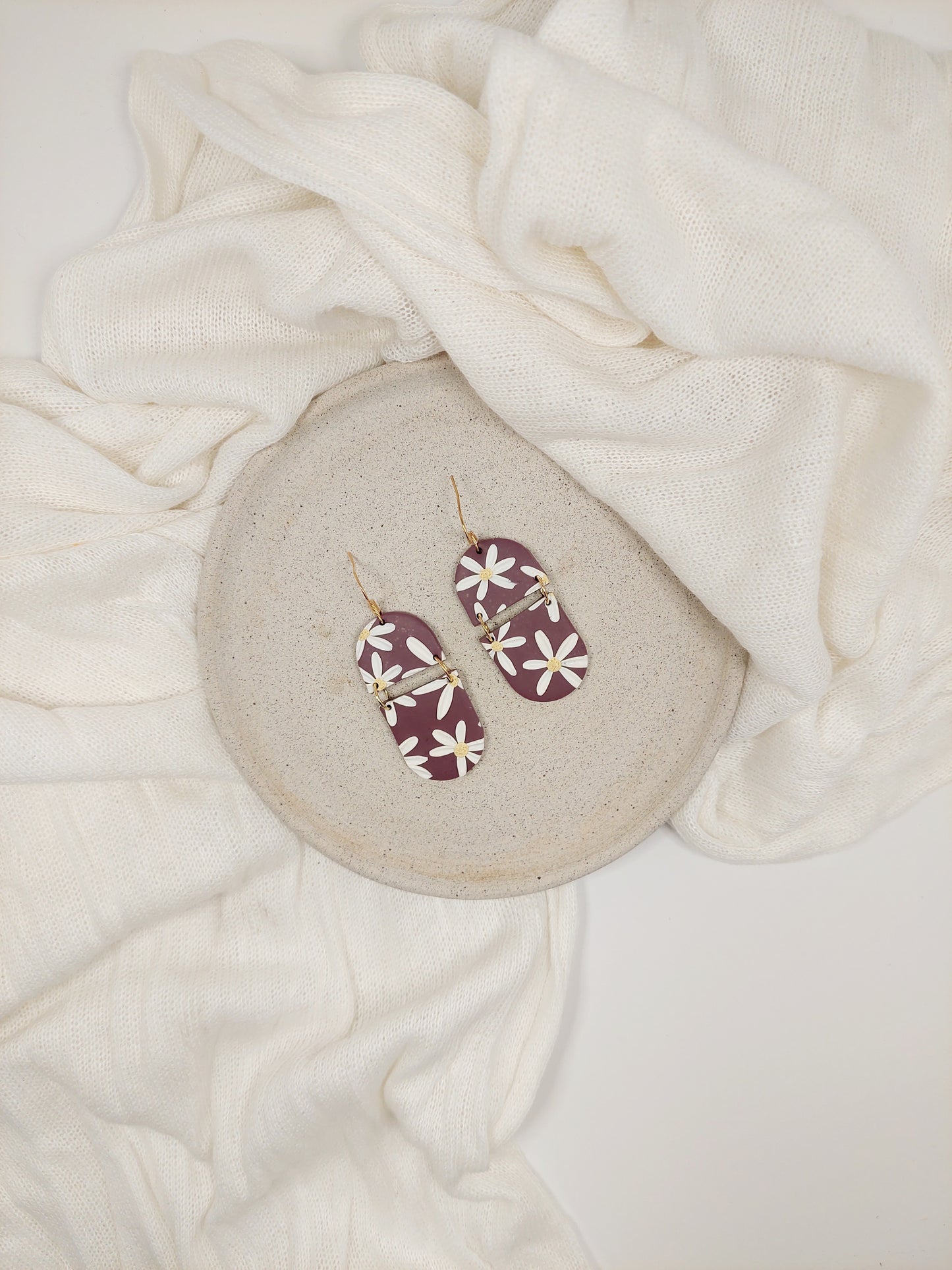 DAISY SPLIT SOLE EARRINGS - WINE