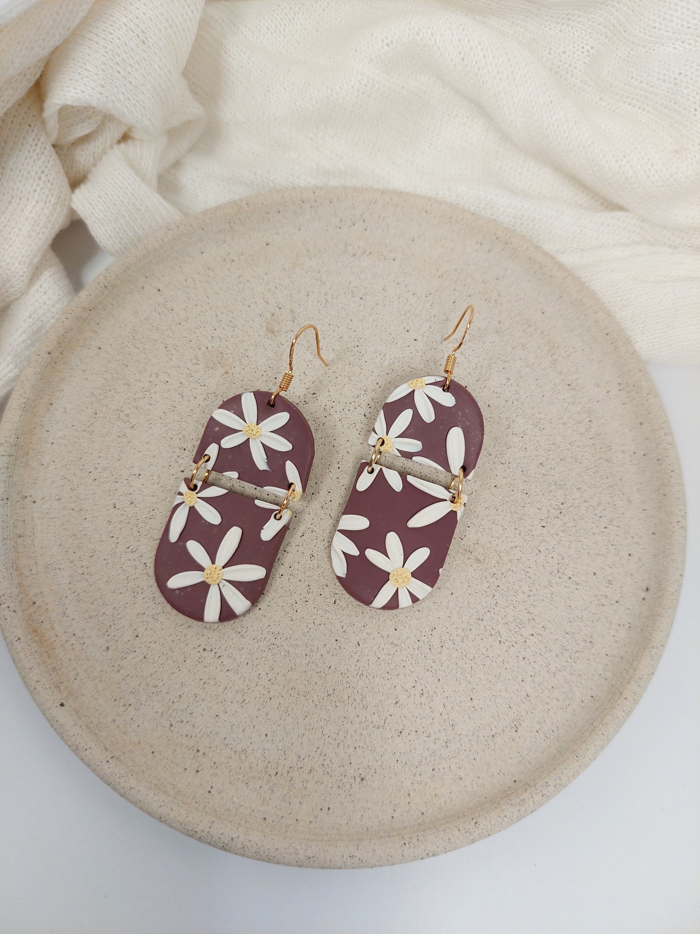 DAISY SPLIT SOLE EARRINGS - WINE