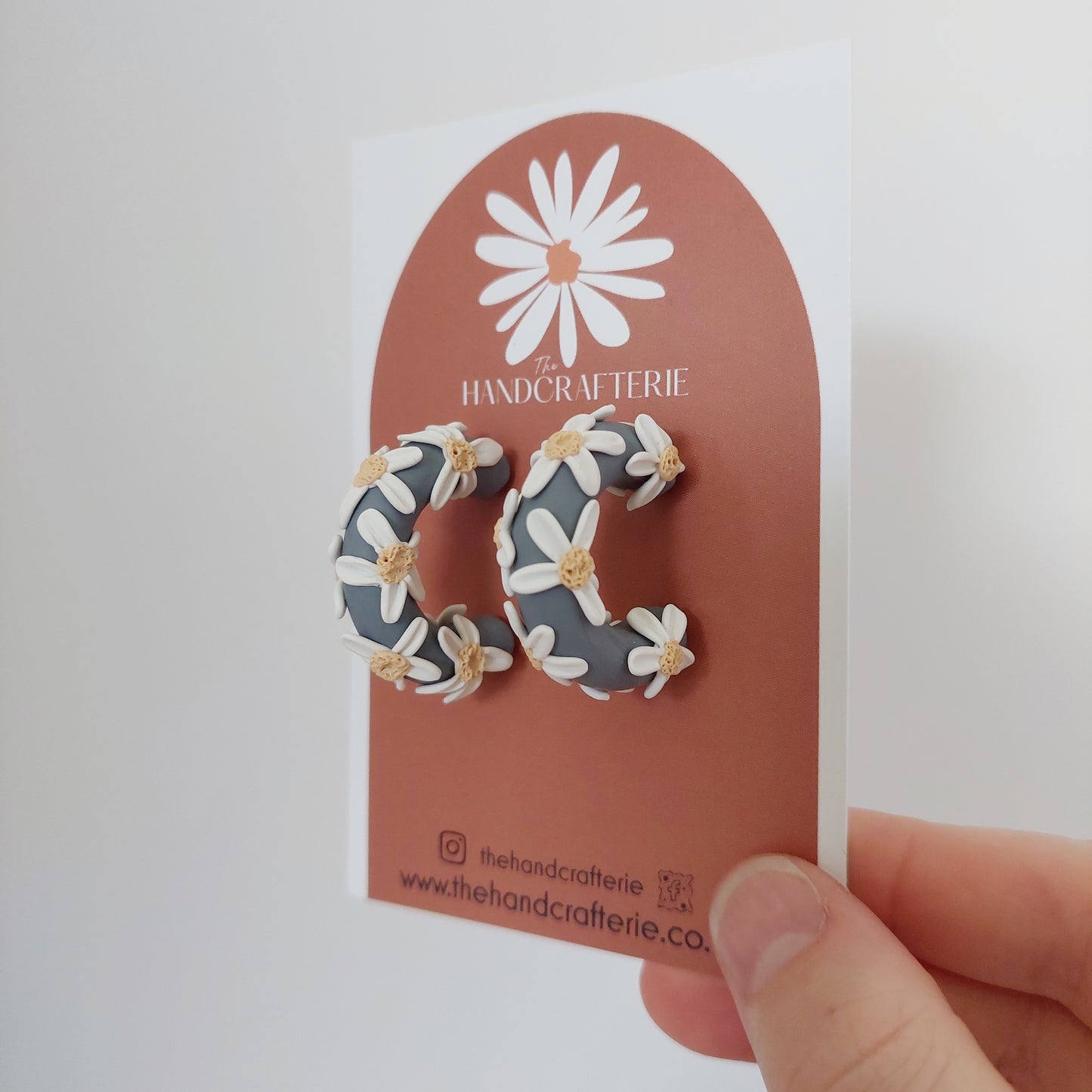 DAISY MINI HOOPS
