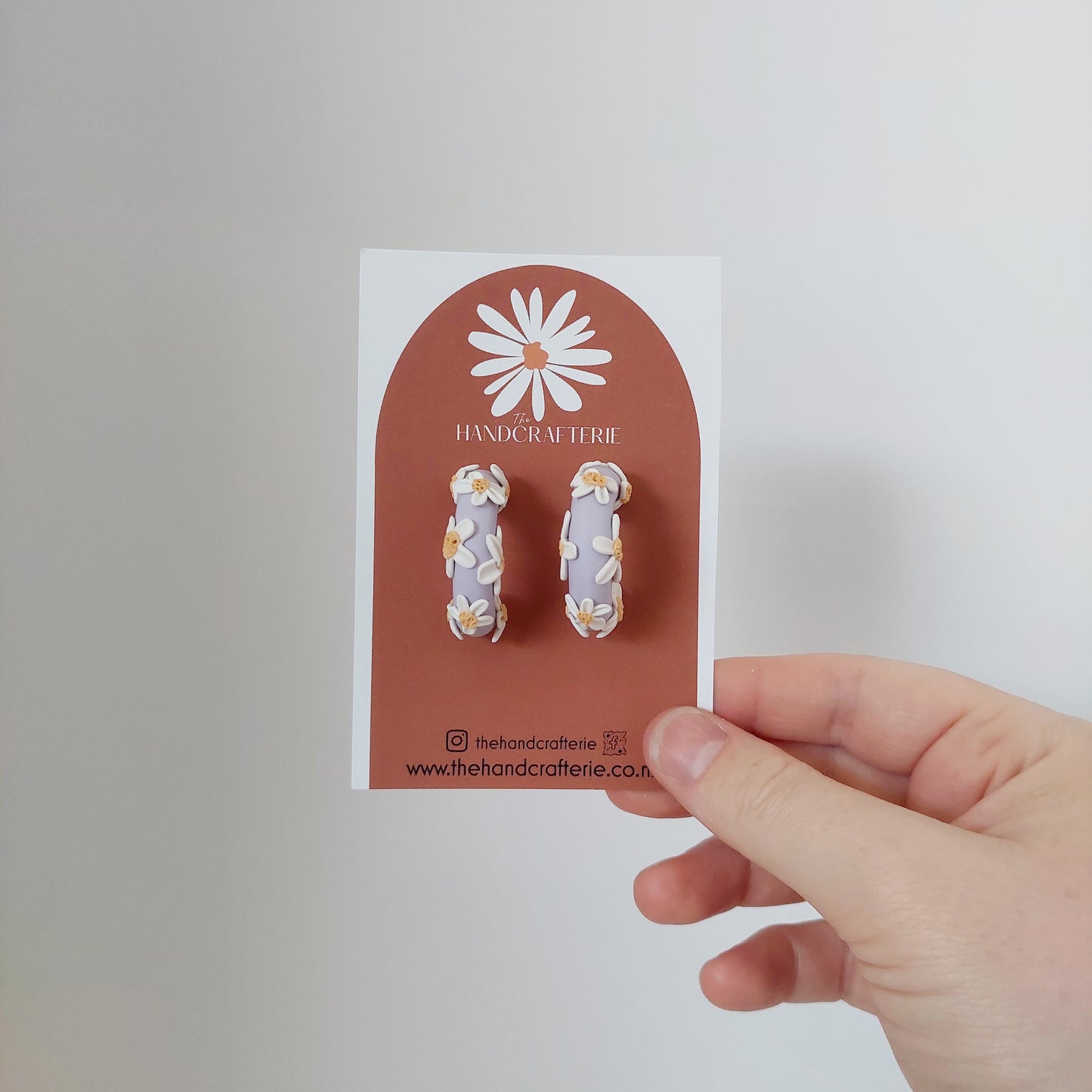 DAISY MINI HOOPS