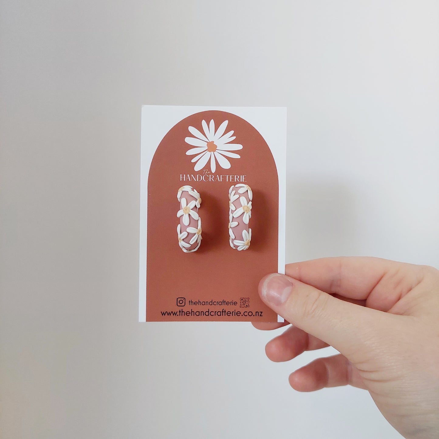 DAISY MINI HOOPS
