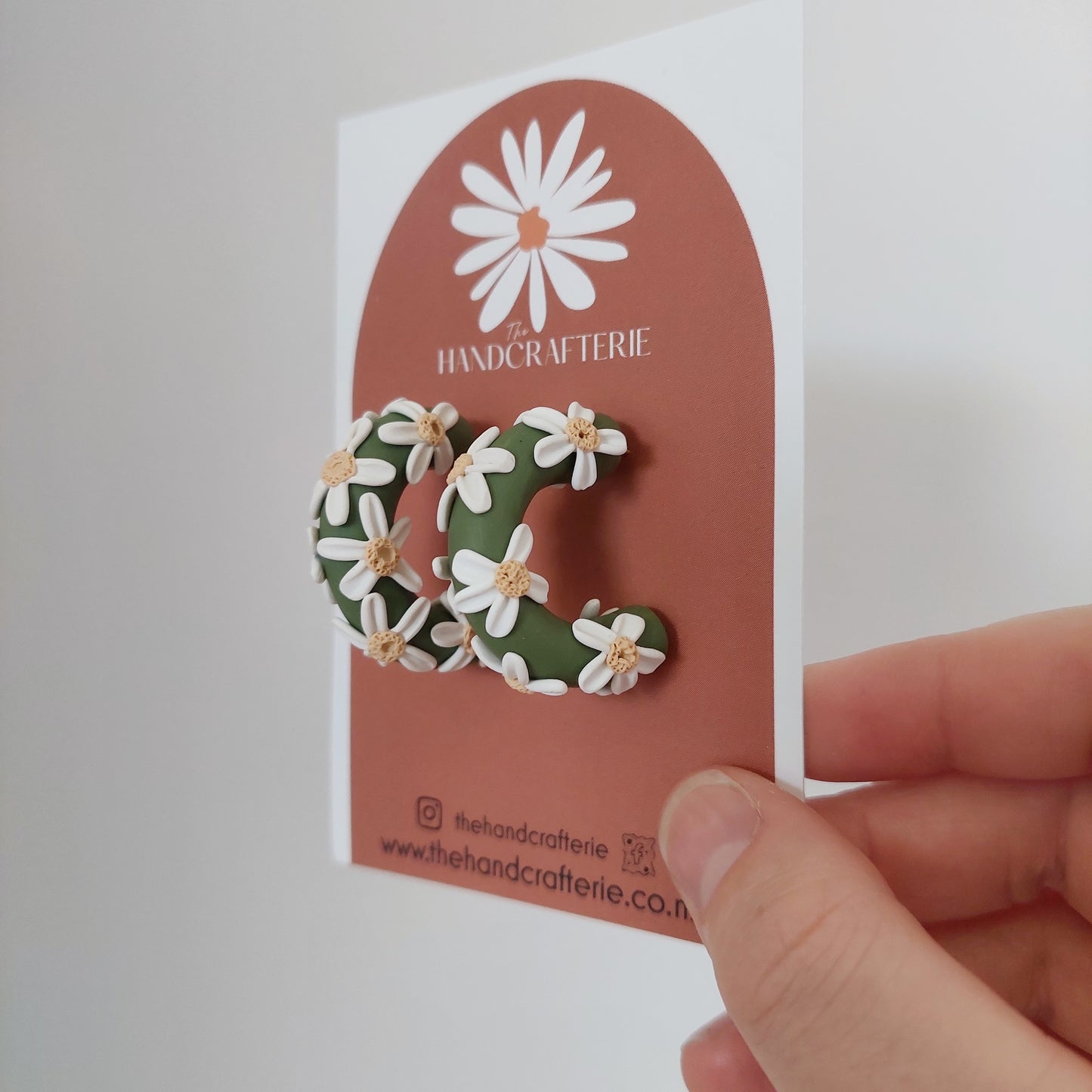 DAISY MINI HOOPS