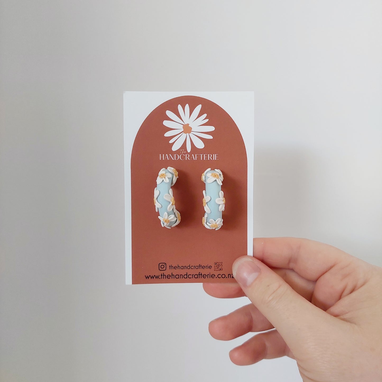 DAISY MINI HOOPS