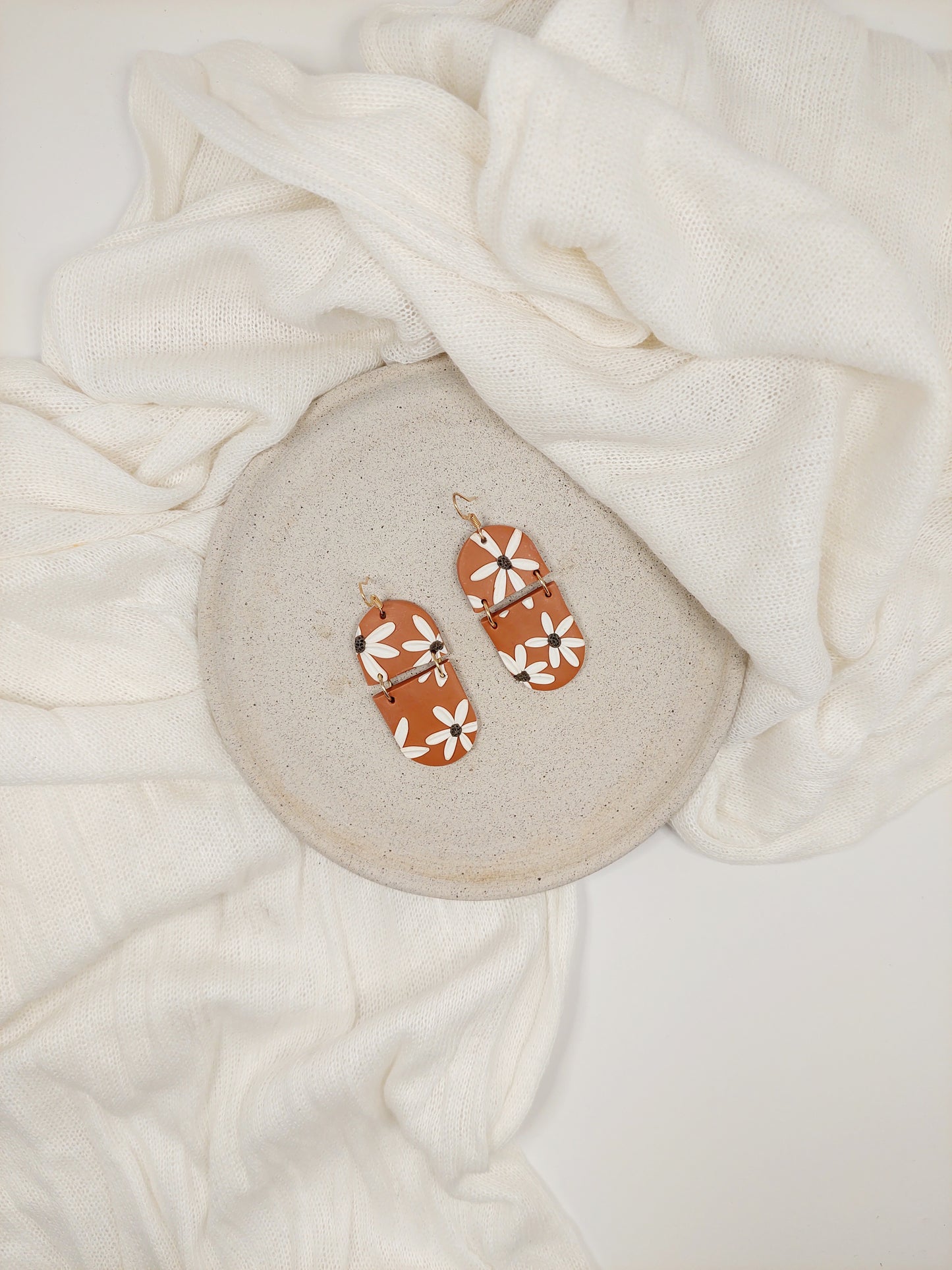 DAISY SPLIT SOLE EARRINGS - SPICE