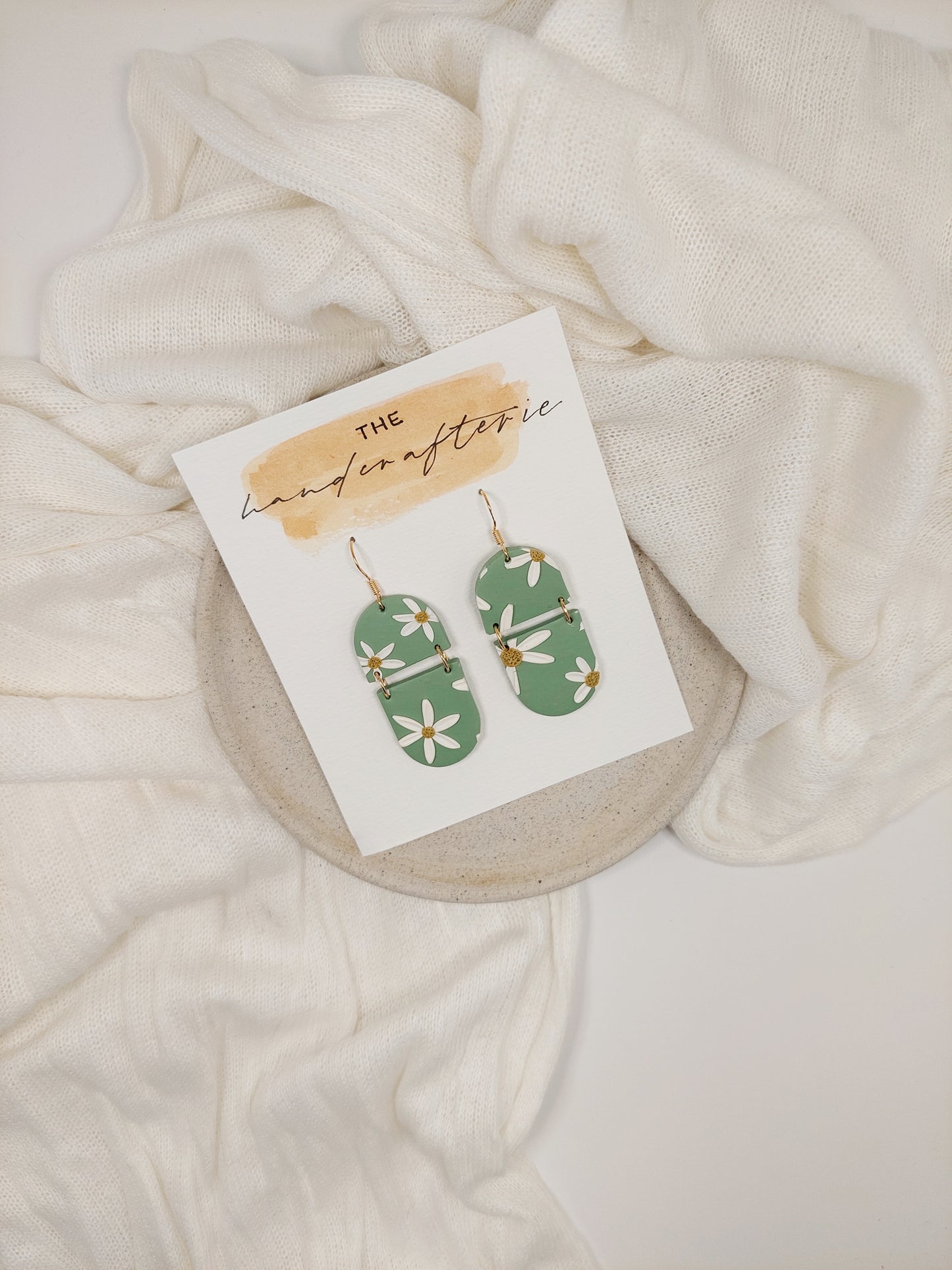 DAISY SPLIT SOLE EARRINGS - OLIVE