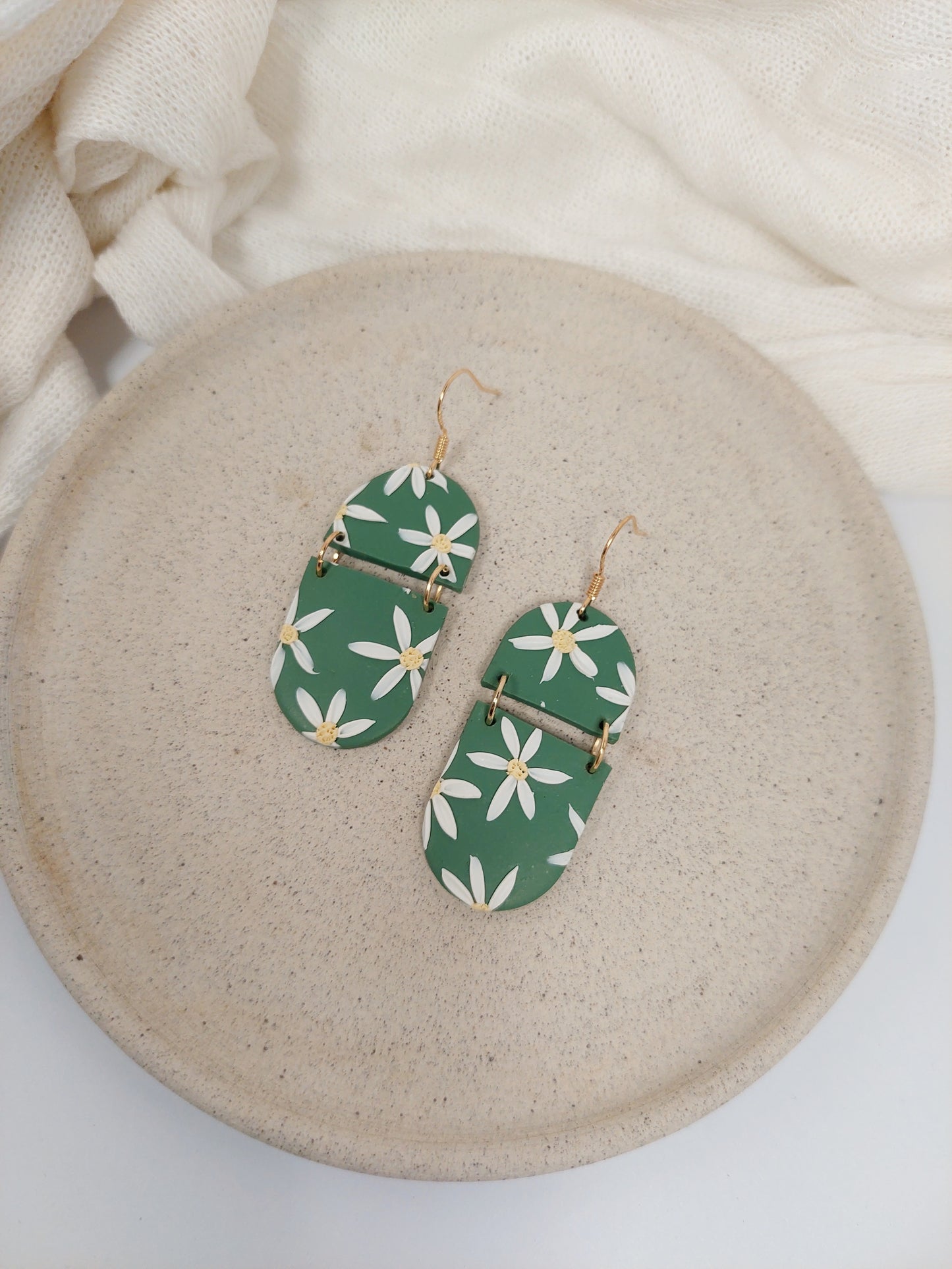 DAISY SPLIT SOLE EARRINGS - FOREST