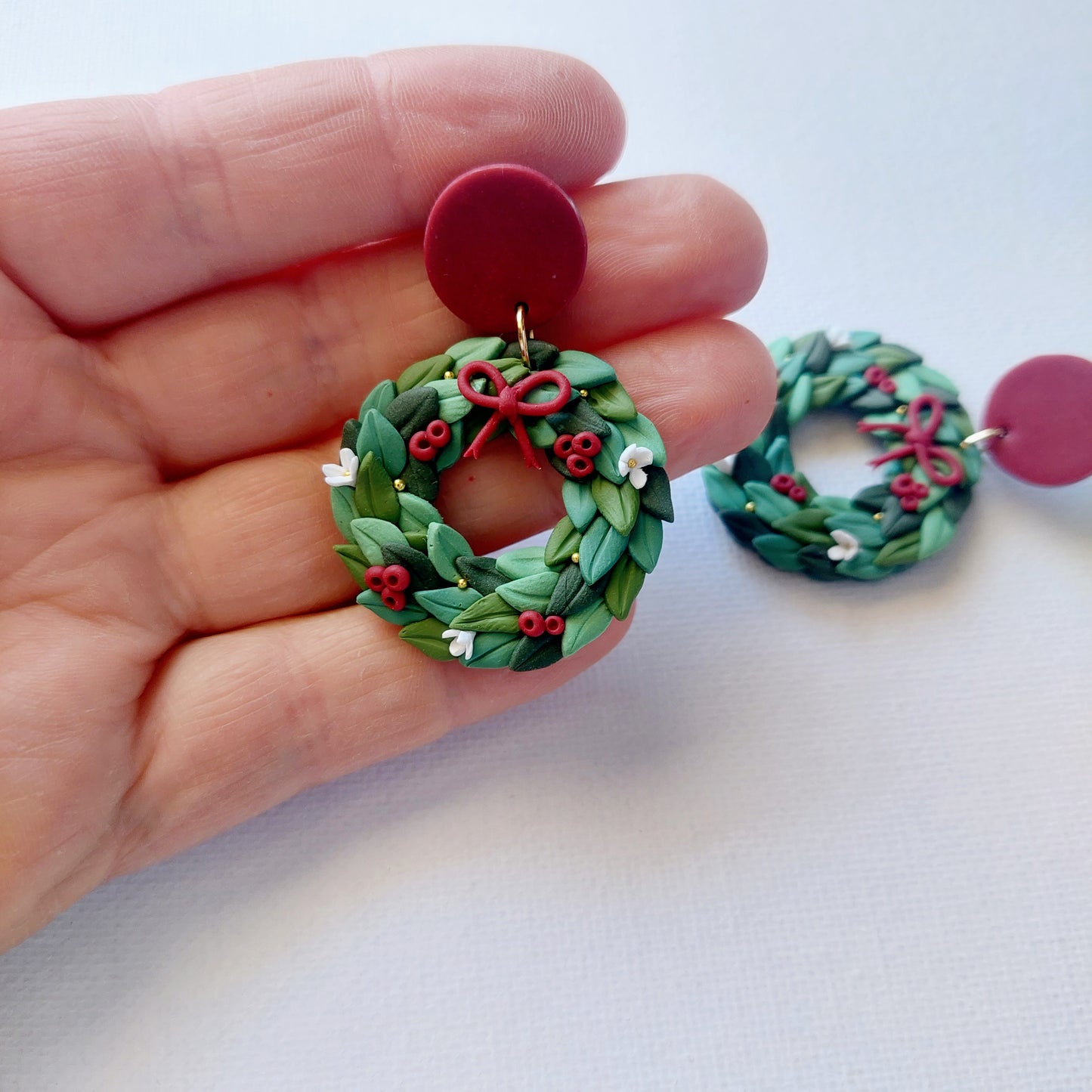 MUTED CHRISTMAS WREATH EARRINGS